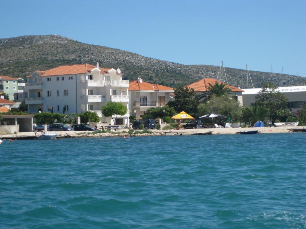 Apartments Amor Trogir Exterior foto